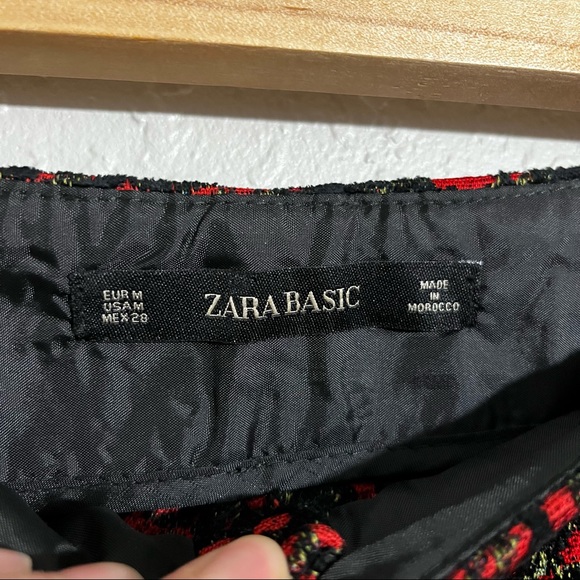 NWT Zara High Rise Tweed Shorts Red Black M - Picture 7 of 9